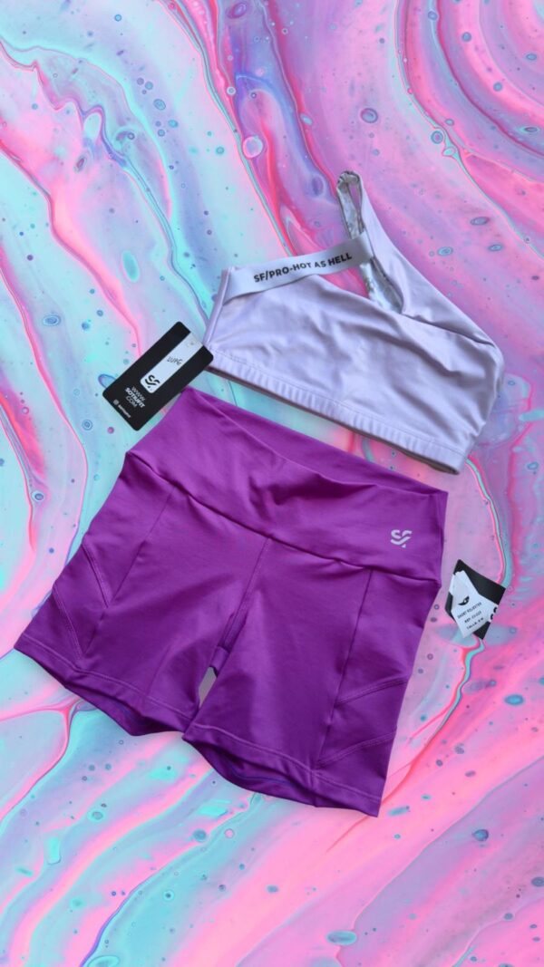 SHORT MAGENTA