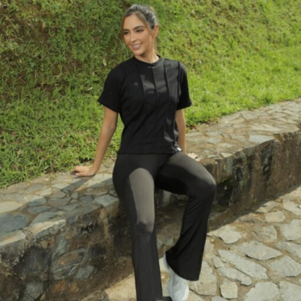 BLUSA T-SHIRT EN TELA RIB