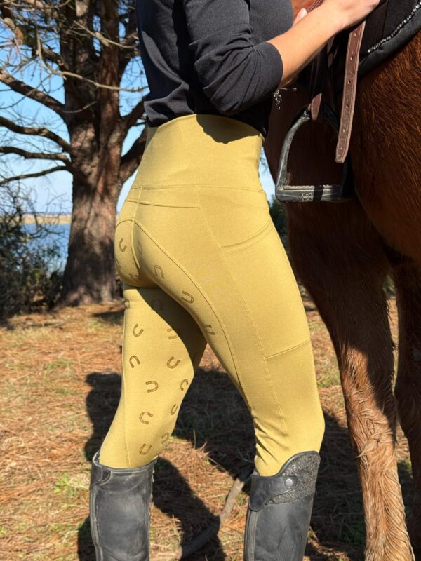 Imagen de WhatsApp 2025-07-19 a las 14.44.06_fe600036 CALZA EQUITACIÓN VERDE OLIVA